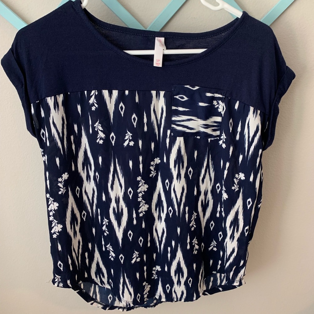 Shoulder sleeve blouse